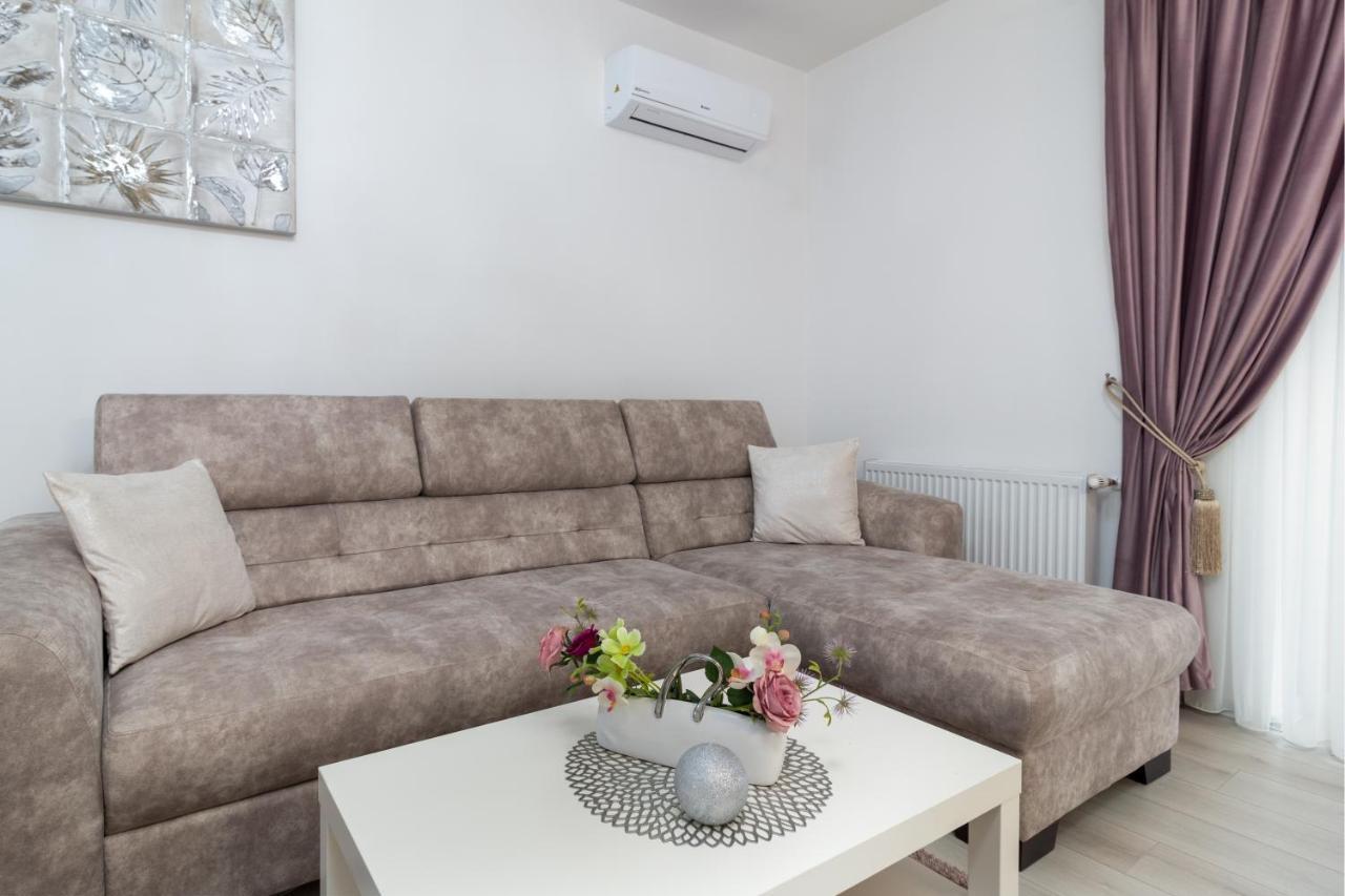 Premier Apartment Luceafarul Oradea Exterior foto
